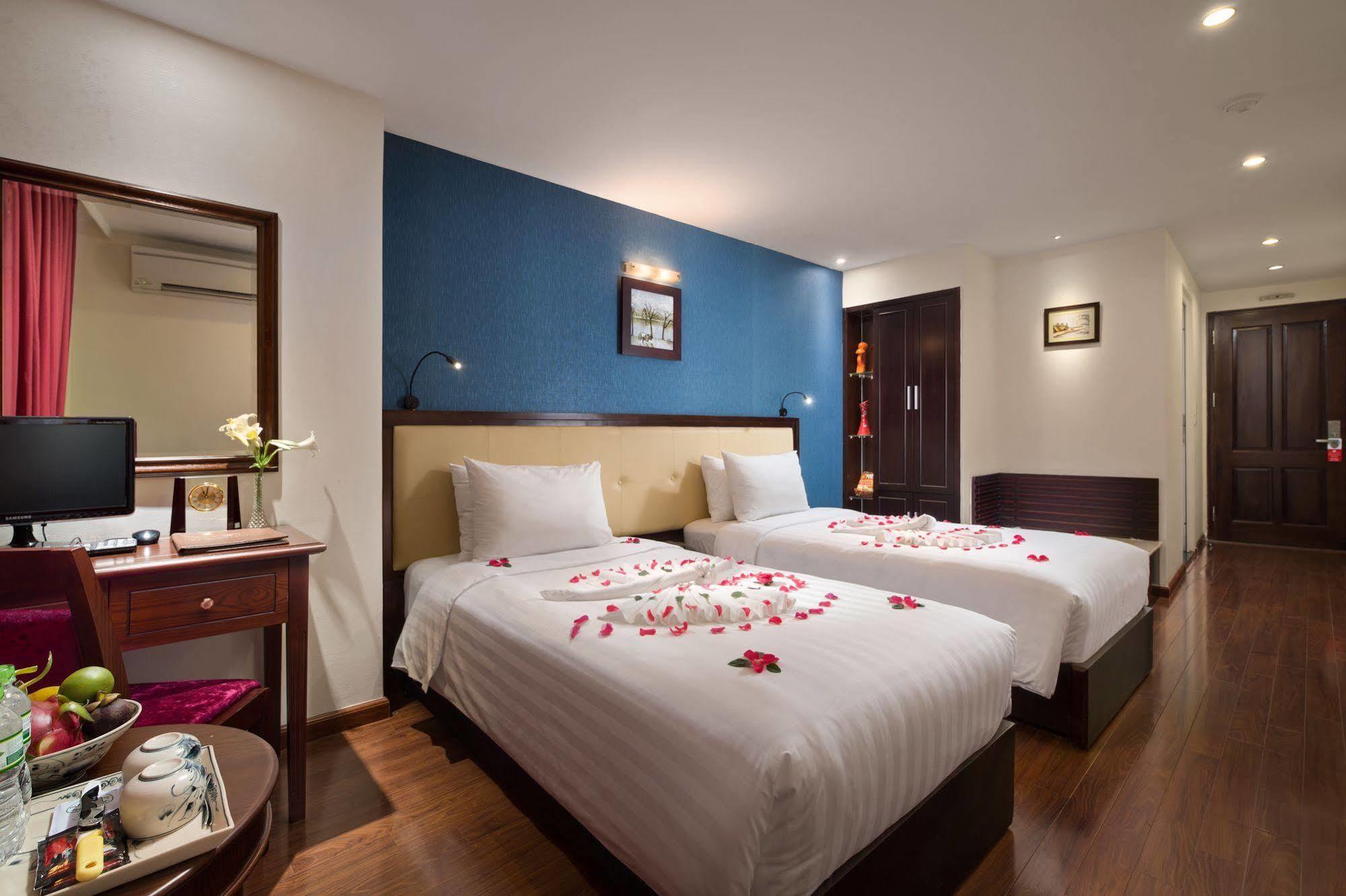Serene Premier Hotel Ханой Экстерьер фото